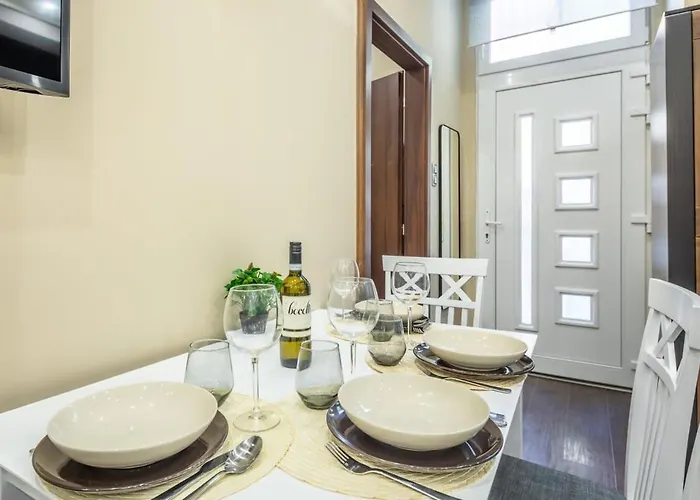 Cosy & Very - With Ac *